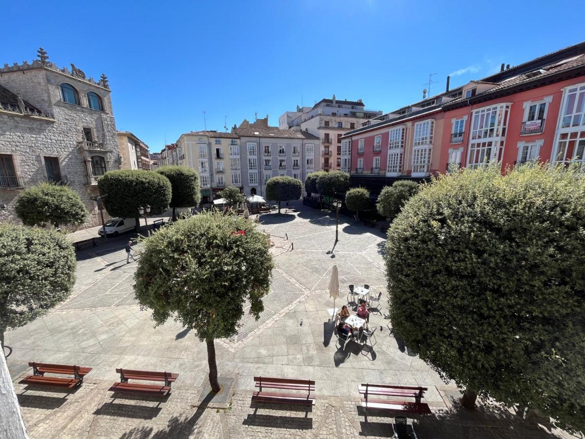 Atuaire Home Plaza De Libertad Junto A El Cid Campeador Burgos Exterior photo